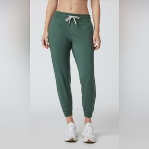 vuori | performance joggers - marsh heather